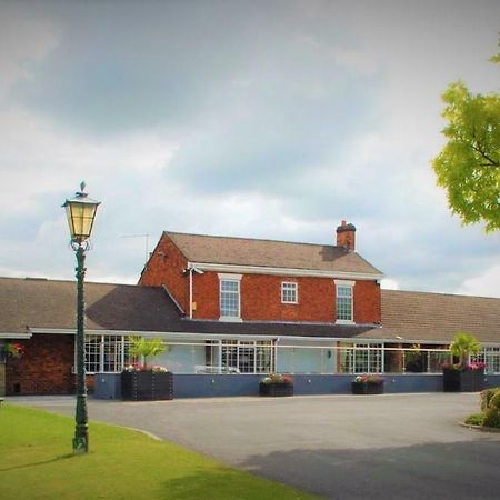Hunters Lodge Hotel Crewe Exteriér fotografie