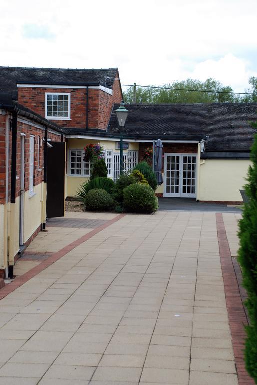 Hunters Lodge Hotel Crewe Exteriér fotografie