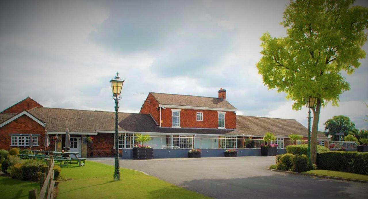Hunters Lodge Hotel Crewe Exteriér fotografie