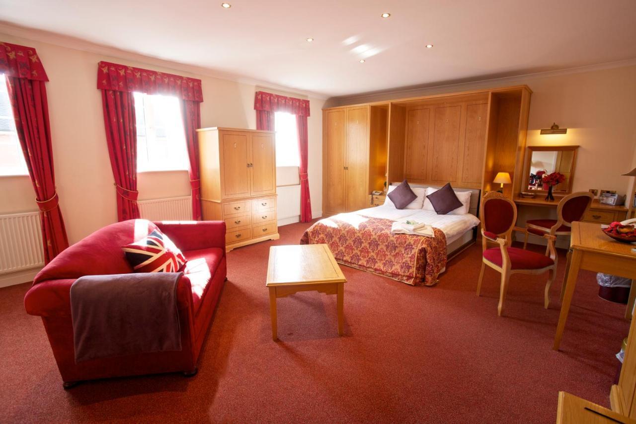Hunters Lodge Hotel Crewe Exteriér fotografie